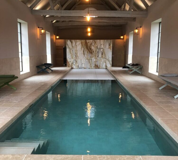 Construction d&rsquo;une piscine intérieure